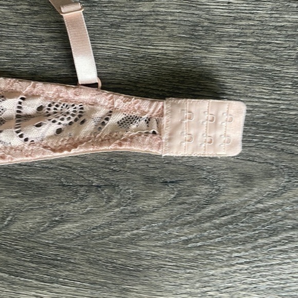 Adrian Vittadini bra size 36C pale pink lace bra - Picture 3 of 5